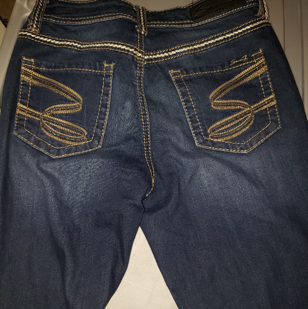 NWOT Seven7 Straight Leg Jeans